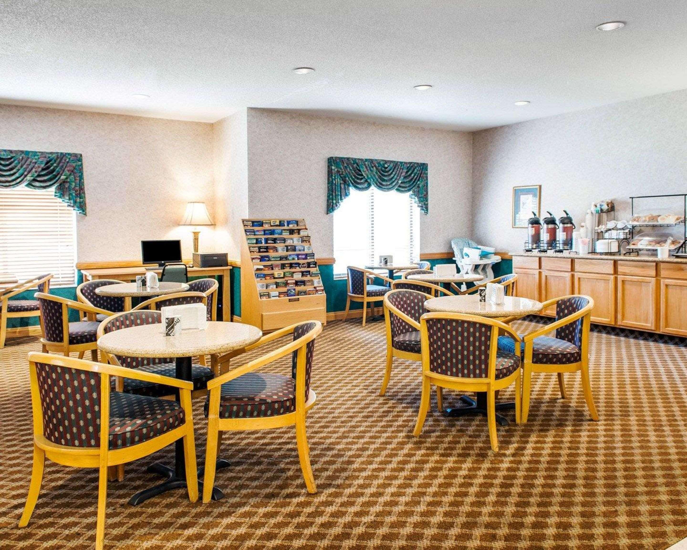 Comfort Inn Гошен Екстер'єр фото